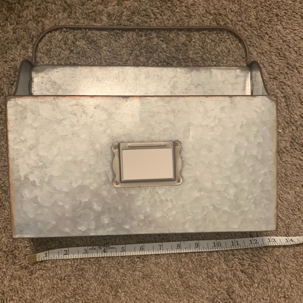 Farmhouse metal file bin